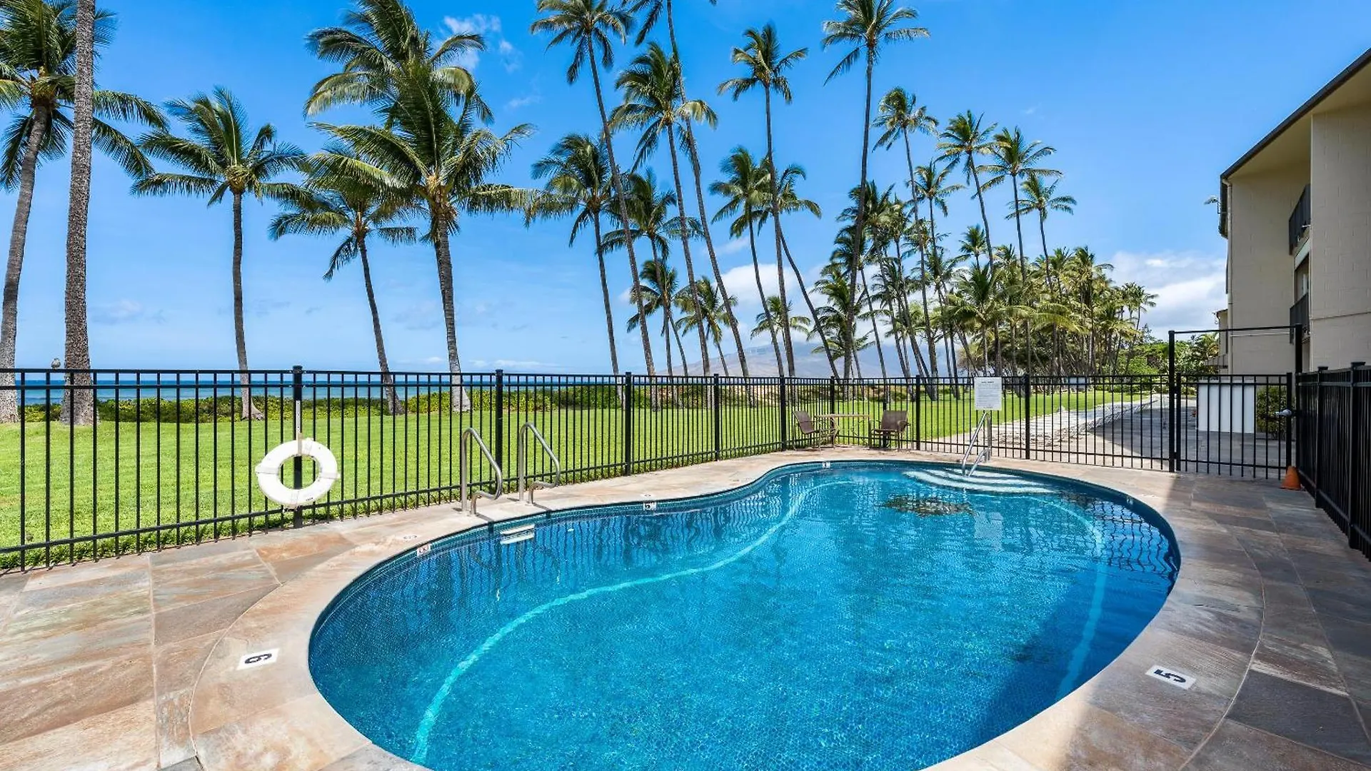 Hale Kai O Kihei 112 Villa USA
